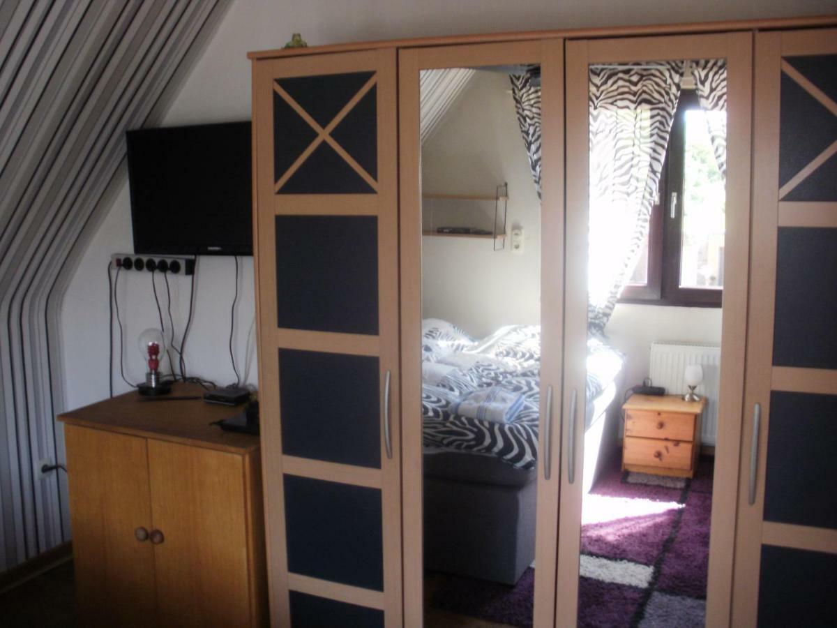 Apartment Monika Frechen Luaran gambar