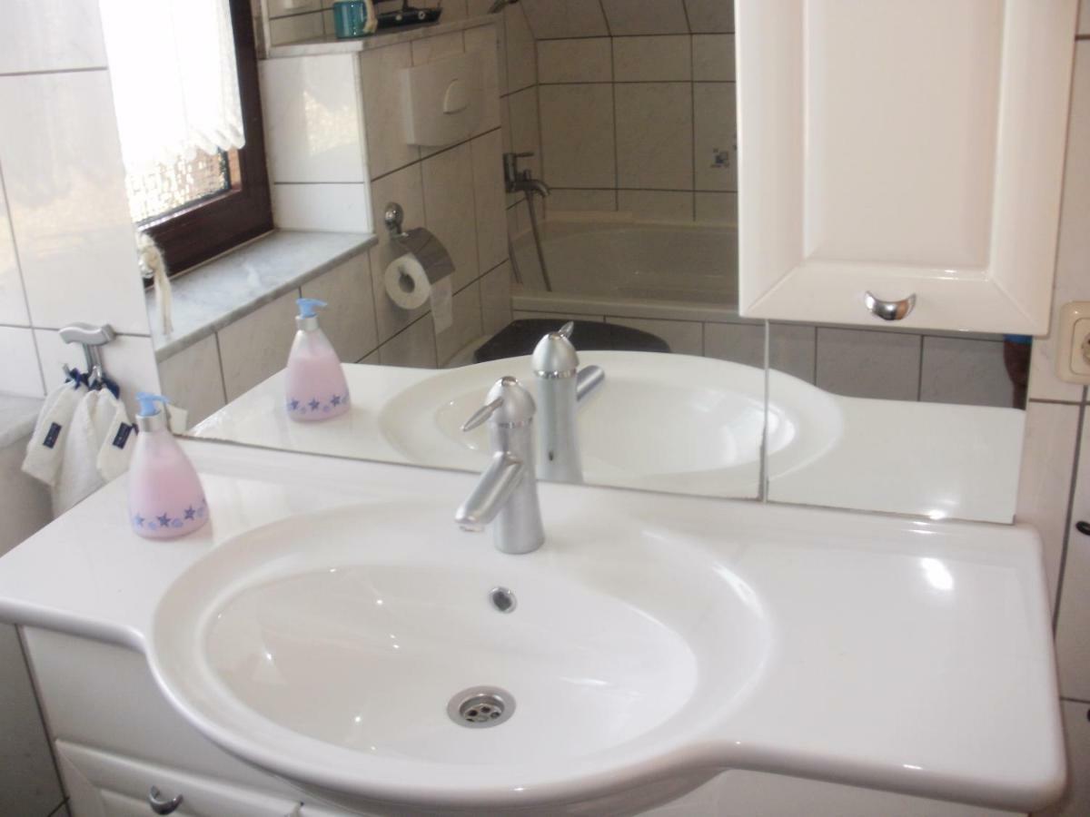 Apartment Monika Frechen Luaran gambar