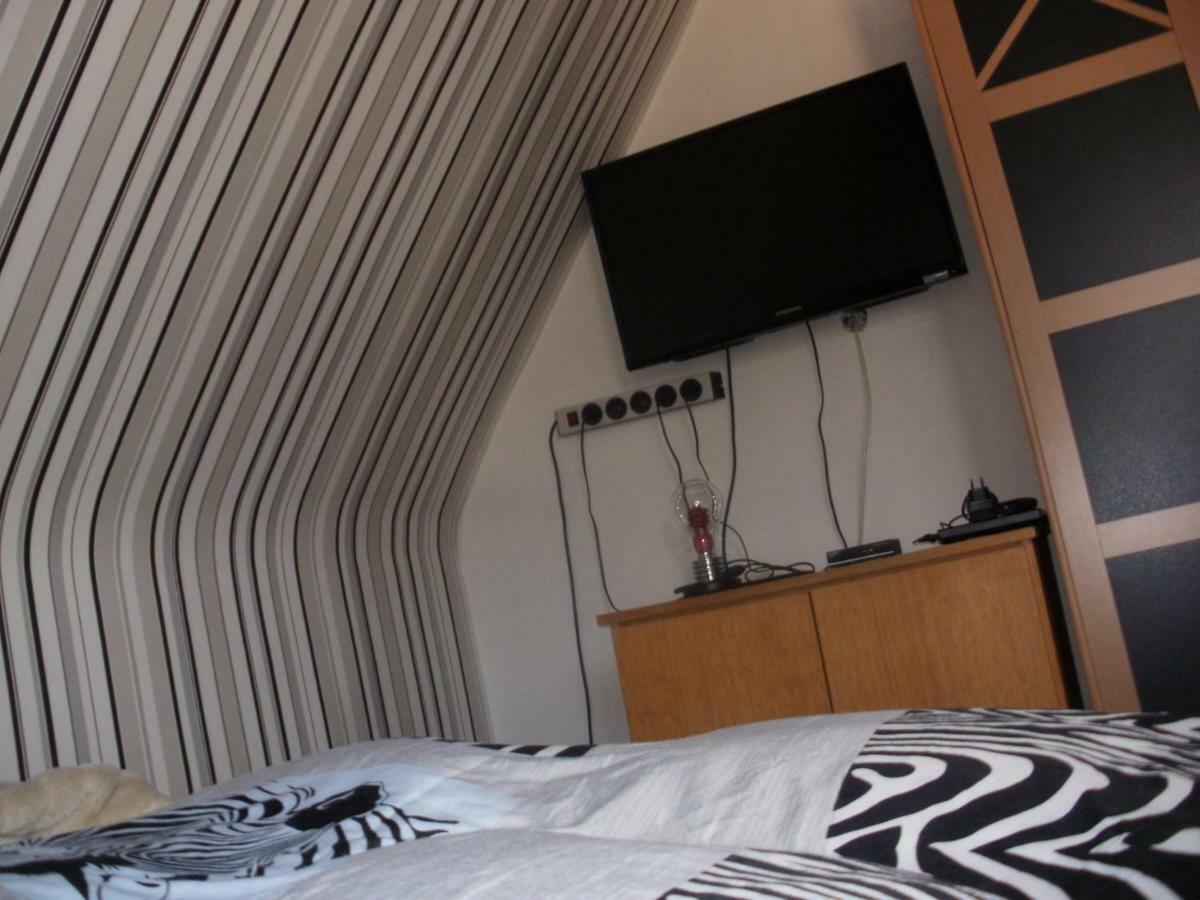 Apartment Monika Frechen Luaran gambar